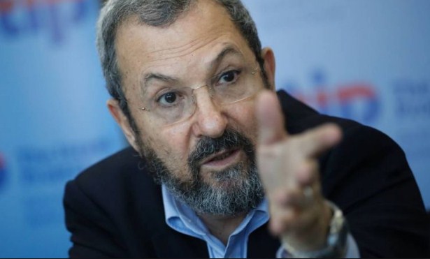 إيهود باراك يتفاخر بقتله 300 فلسطيني