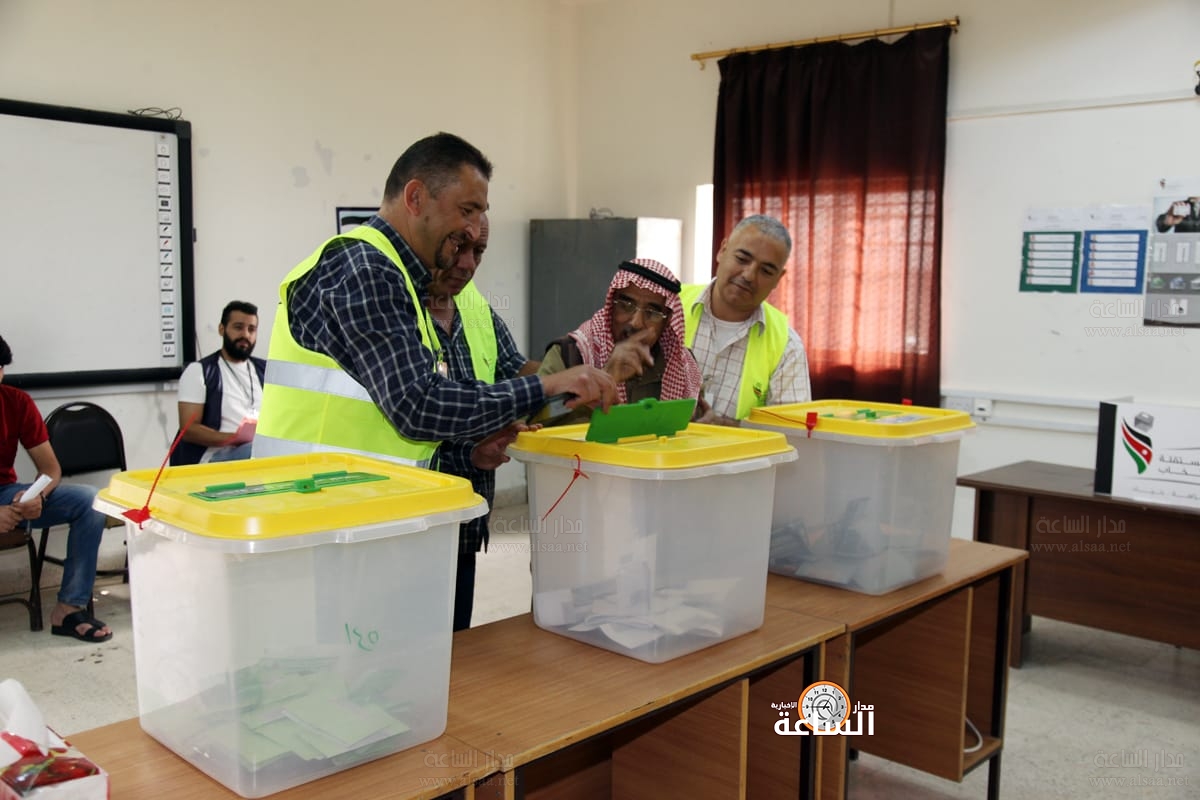 نسبة الاقتراع في الموقر لغاية الساعة