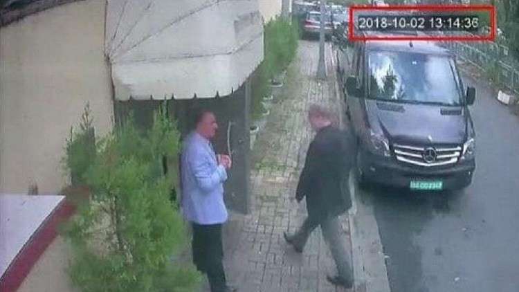 من ارتدى ثياب خاشقجي وساعته الذكية