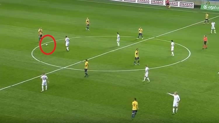 لاعب يسجل هدفا عابرا للقارات من