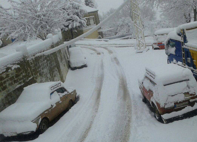 الدفاع المدني يخلي 36 سائحا علقوا