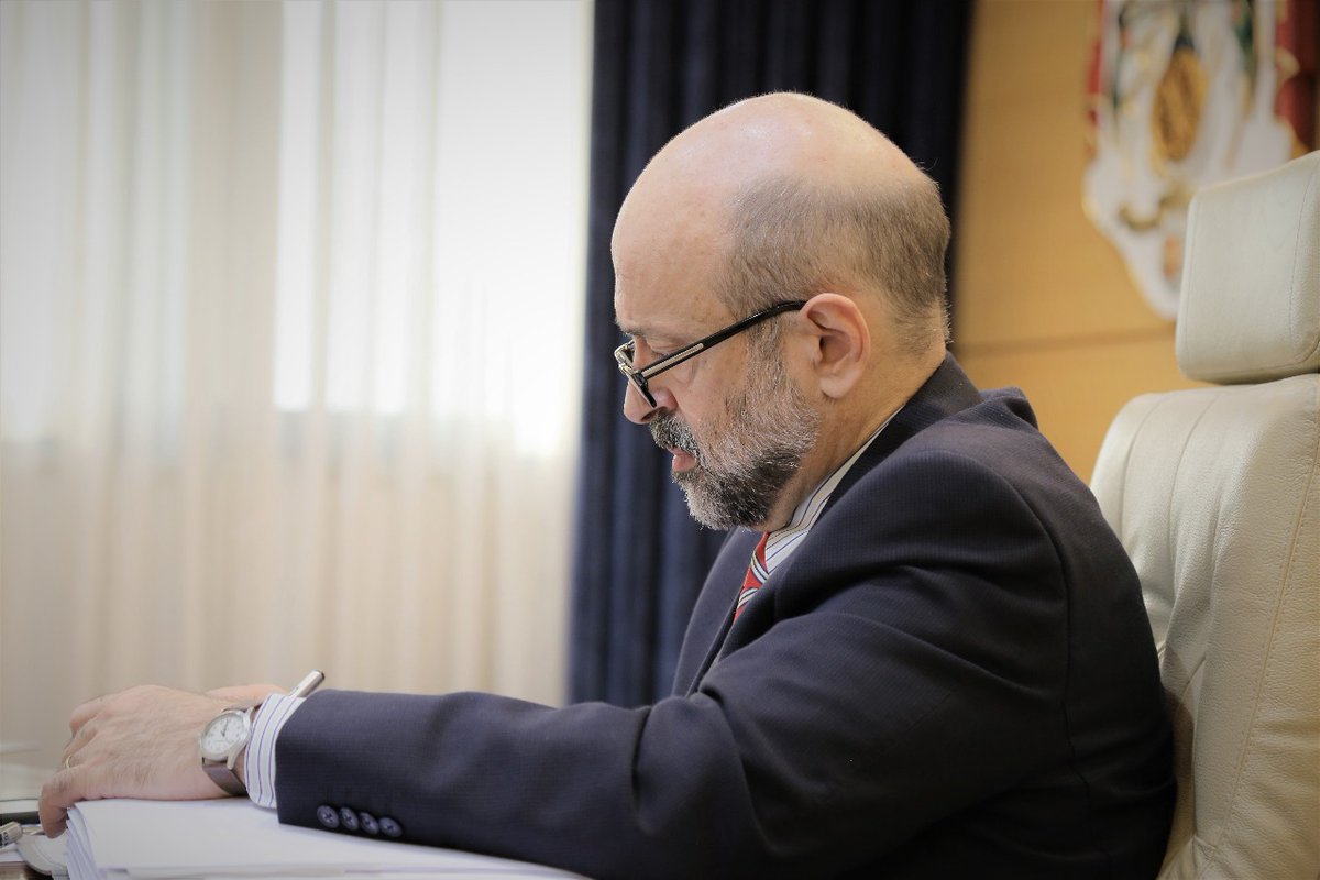 الرزاز في الدفاع المدني.. الأربعاء