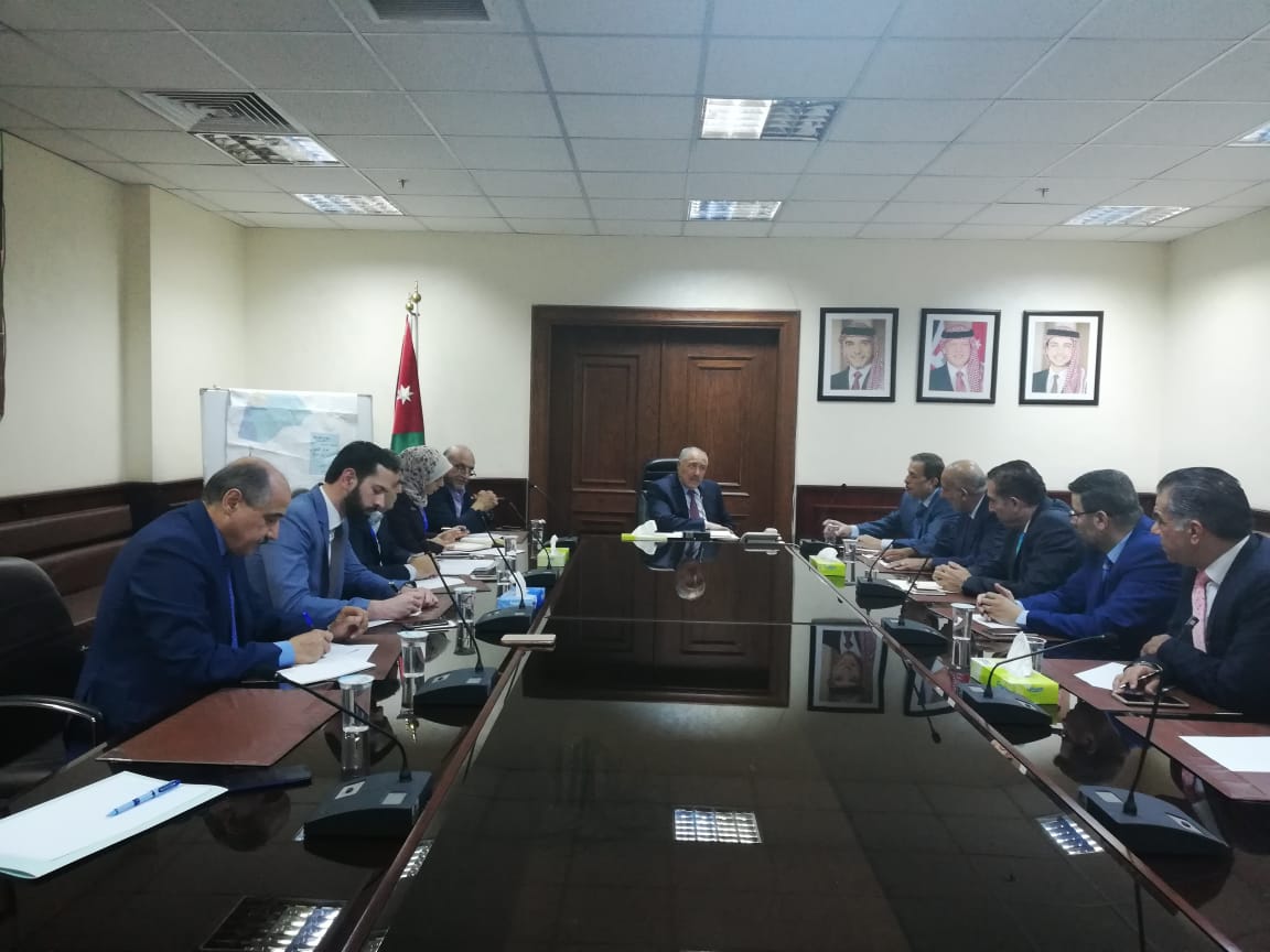 الزبن يلتقي مجلس إدارة جمعية المستشفيات