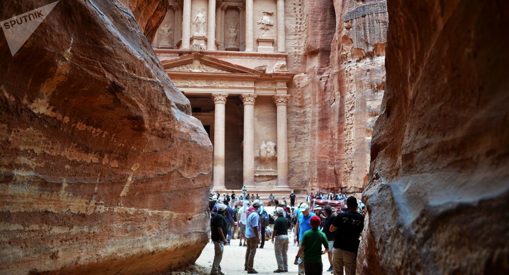 روسيا تسعى لتبادل السياحة والاستثمارات مع