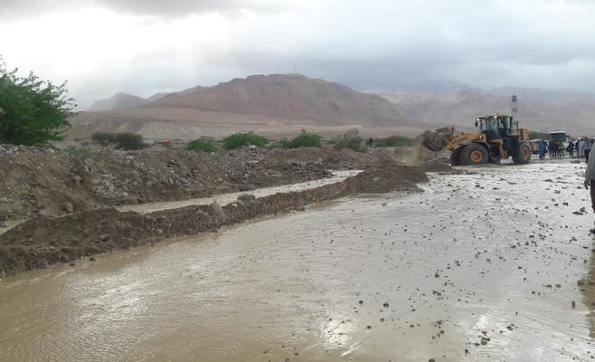 إغلاق طريق غور الصافي المزرعة بسبب