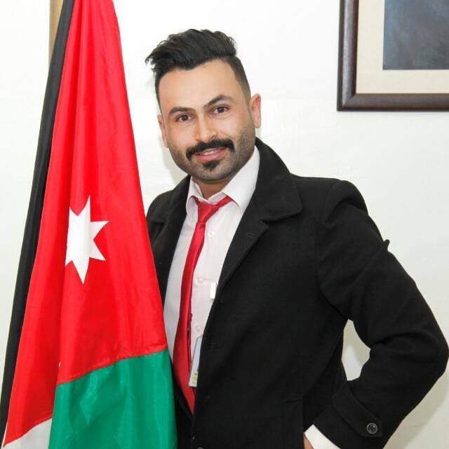 خالد الدعجة يدخل القفص الذهبي