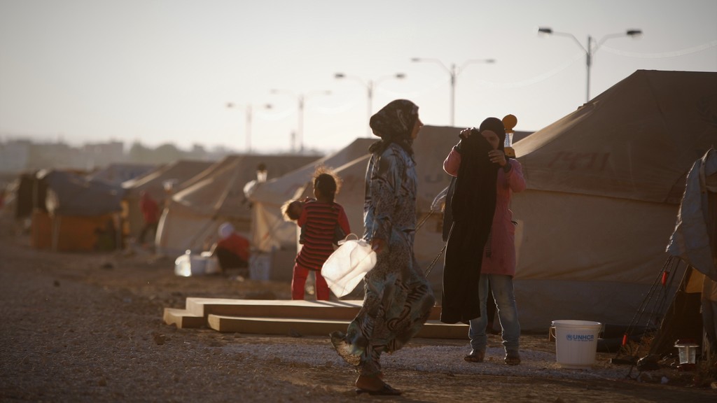 أكثر من 2800 لاجئ يغادرون الأردن