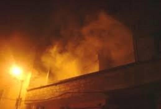 حرق شقق سكنيه بعد وفاة شاب