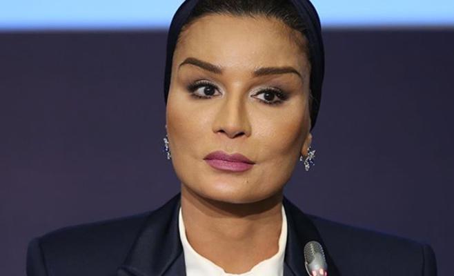 الشيخة موزا تعزي الملكة رانيا بضحايا