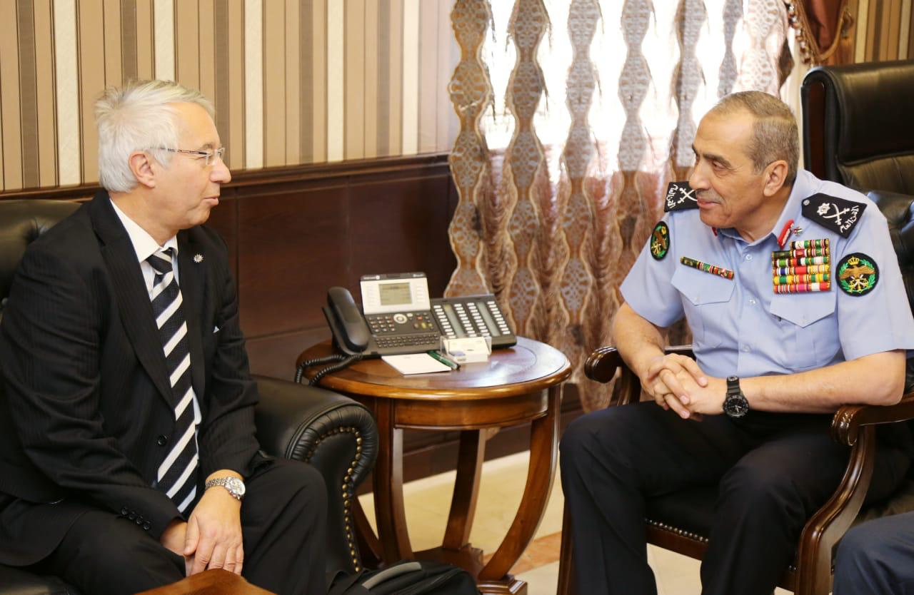 الحمود يبحث مع قائد شرطة ولاية