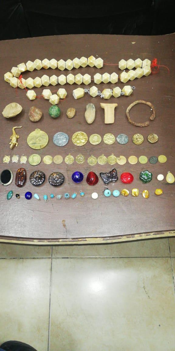 القبض على 3 اشخاص بحوزتهم مجموعة