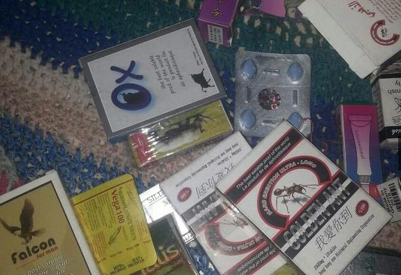 اربد: ضبط منشطات جنسية منتهية الصلاحية