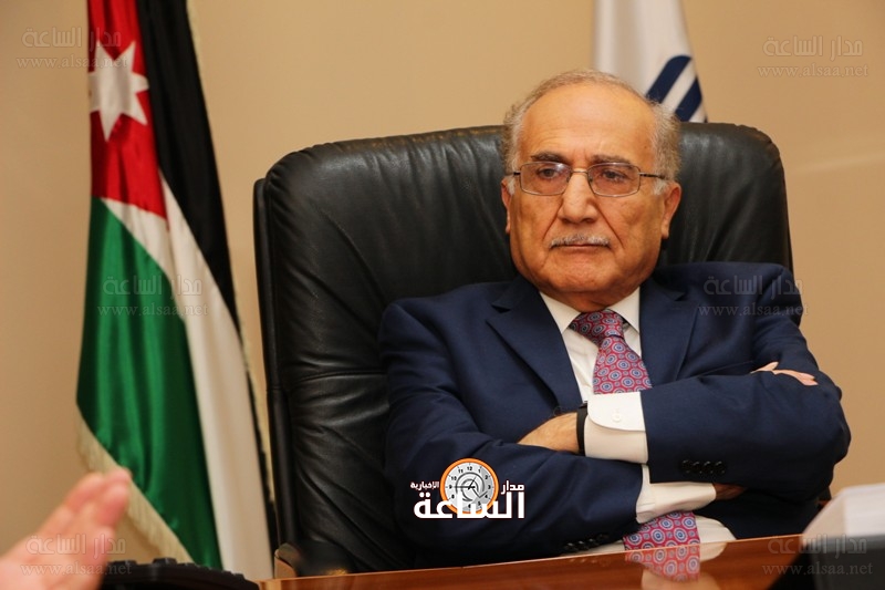 سواقو الأيام العاصفة