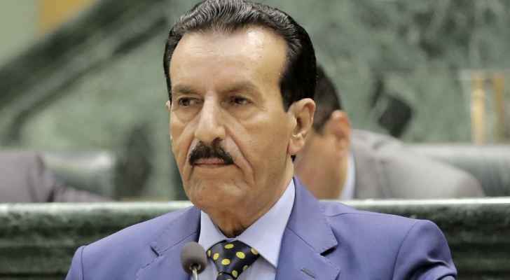 النائب العكايلة يدعو الحكومة للاستقالة