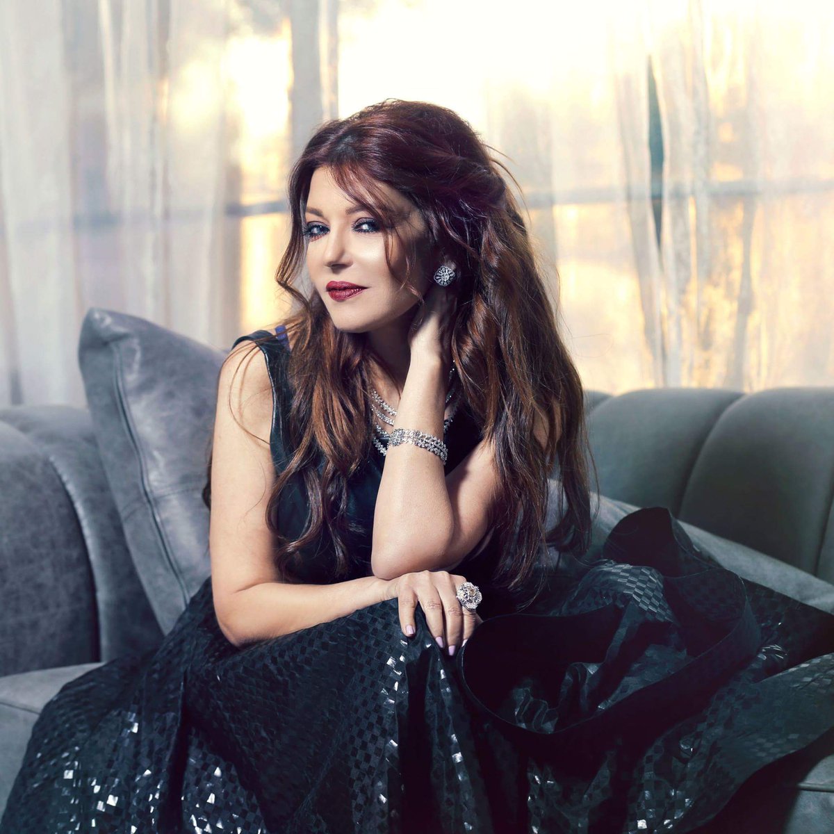 لماذا لا تفكر سميرة سعيد بالزواج