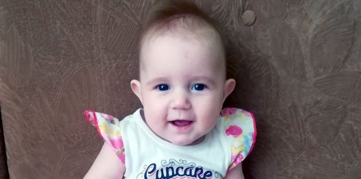 مخمور يقطع رأس رضيعة أمام والدتها