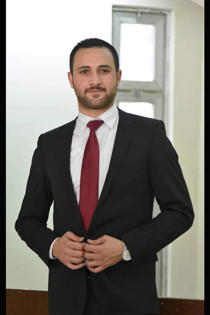 الأخرس يحصل على درجة الهندسة المعمارية