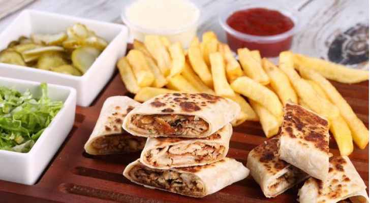 مجلس النواب يشتري وجبات طعام بـ