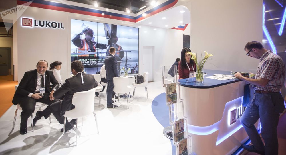 شركة سعودية تفصل 250 موظفا في