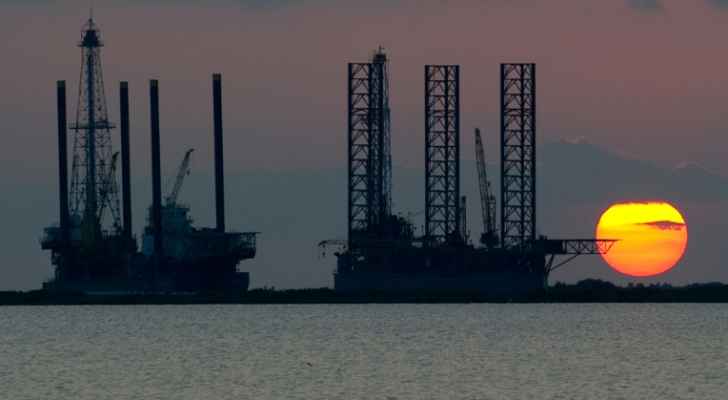 أسعار النفط تسجل تراجعا في آسيا