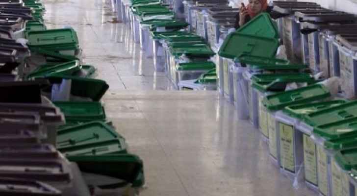 رفع عدد الدوائر الانتخابية إلى 158