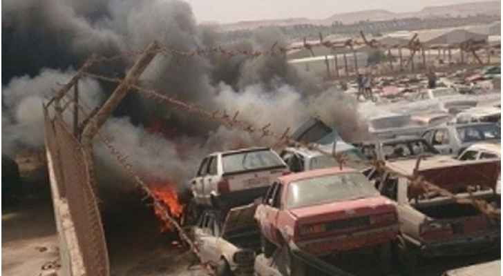 حريق في ساحة ’السكراب‘ بالمنطقة الحرة