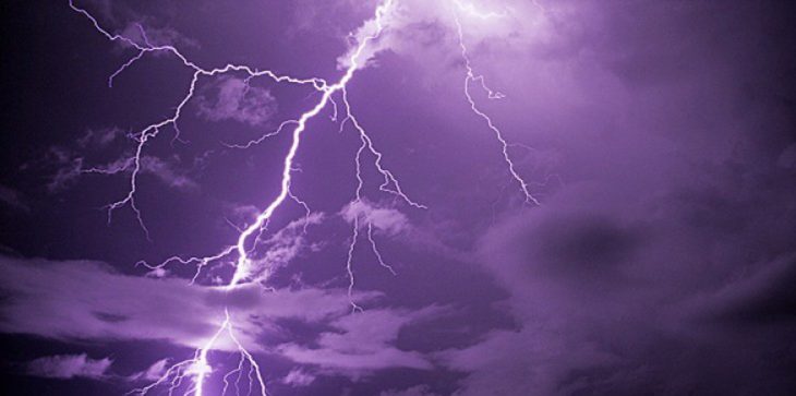 السعودية.. “كسير جدة” حالة جوية نادرة