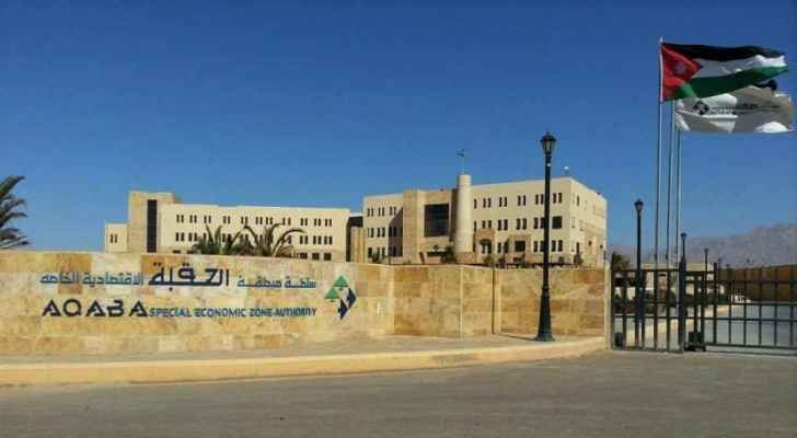 ’العقبة الخاصة‘ تسمح للمغادرين بإخراج بضائع