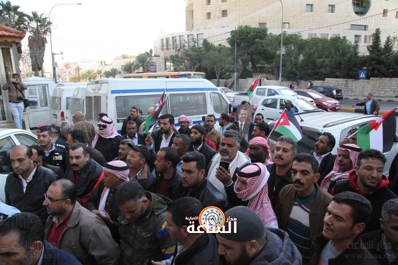 الغاء عقوبات الاضراب ببلديتي اربد والوسطية