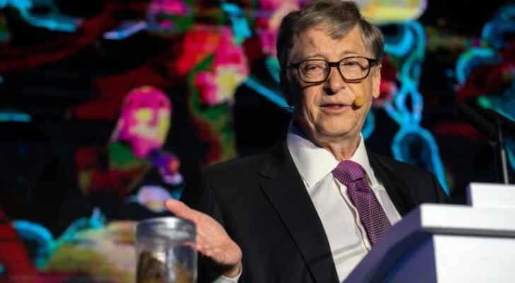 لماذا حمل ملياردير أمريكي وعاء فيه