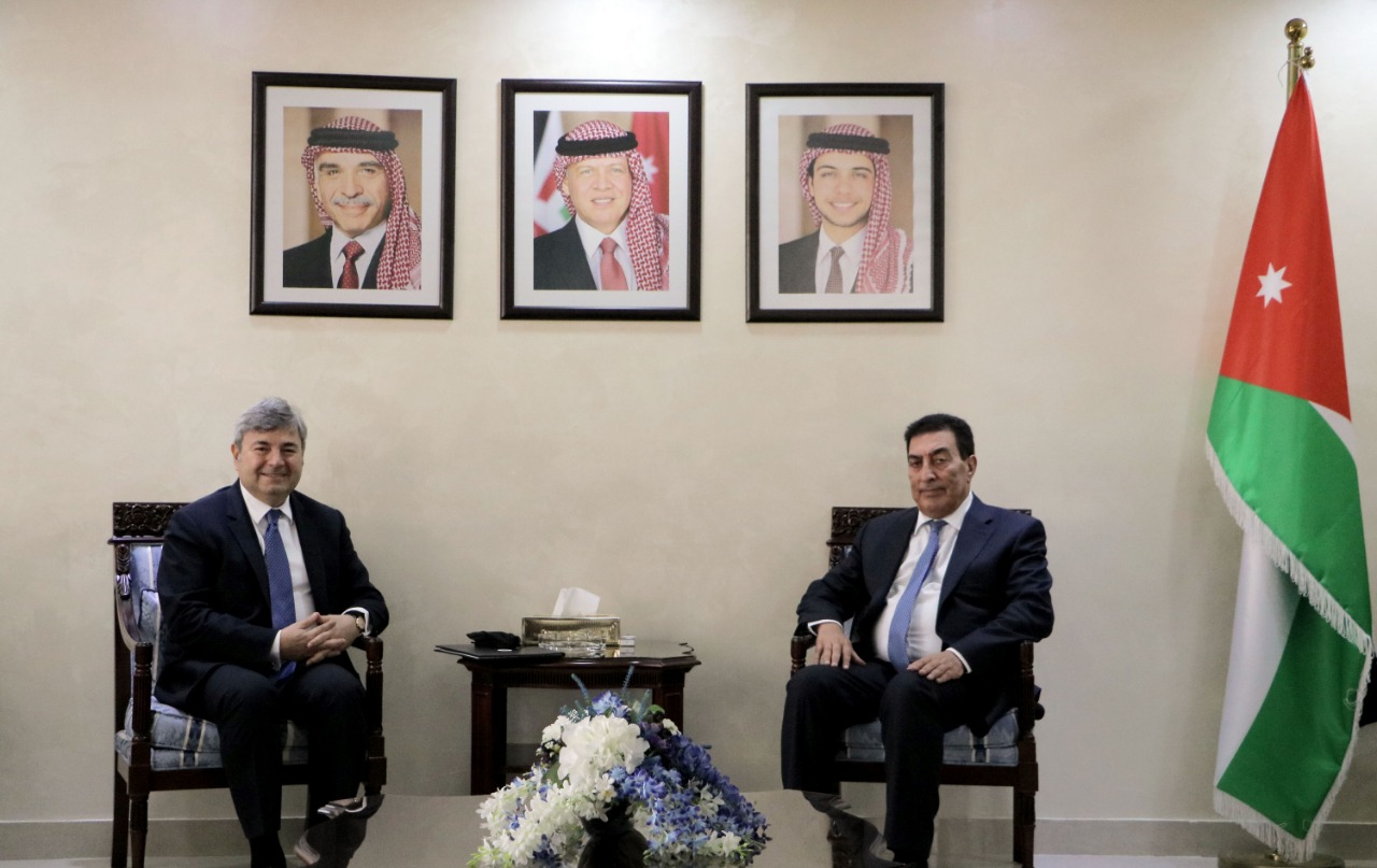 الطراونة يؤكد للسفير التركي أهمية زيارة