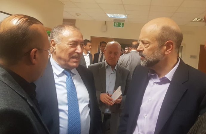 ماذا طلب الرزاز من وزير الصحة