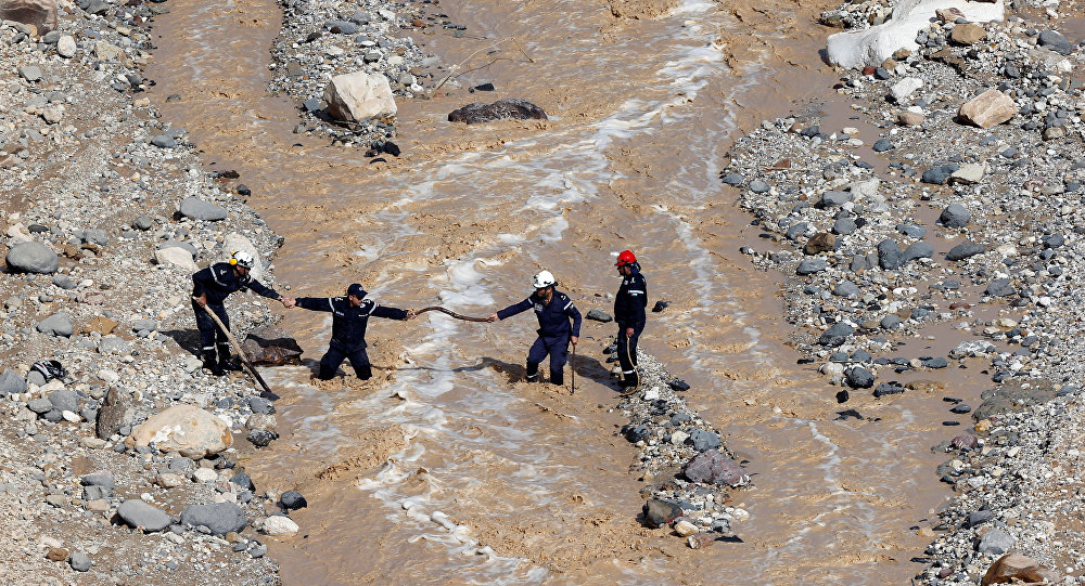 اتصال غريب لشخص «مهم» بمديرة مدارس
