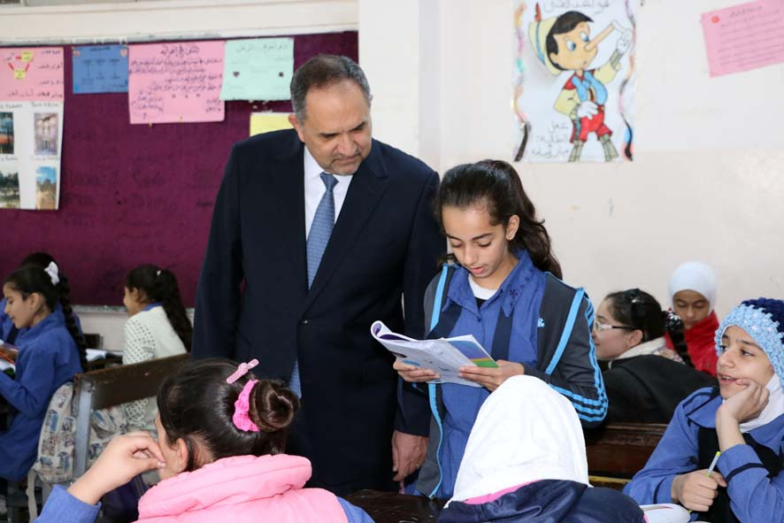 التلهوني يتفقد مدارس «قصبة عمان» (صور)