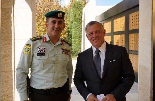 ترفيع مرافق الملك وقائد مجموعة الأمن