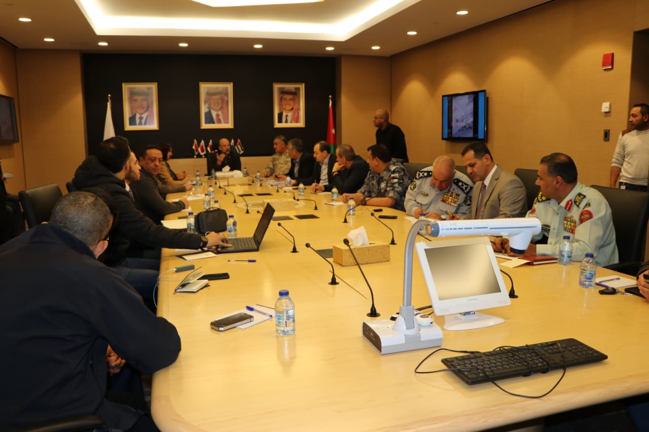 الرزاز: العالم يمر بتغير مناخي كوني