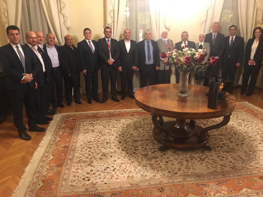 السفير العضايلة يلتقي في موسكو الأمناء