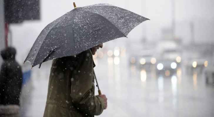 الأرصاد: أمطار رعدية غزيرة وسيول حتى