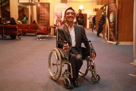 برعاية أبو رمان .. الكاتب عاهد