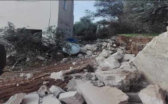 اعتصام أولياء أمور طالبات ثانوية لب