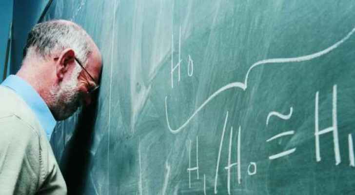 اعتداء على معلم في عمان