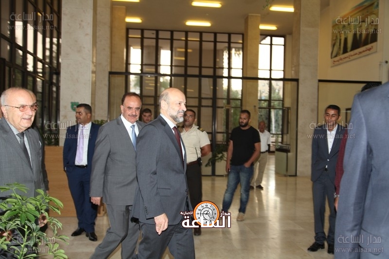 الرزاز: الحكومة ستعلن خلال الأسابيع القليلة