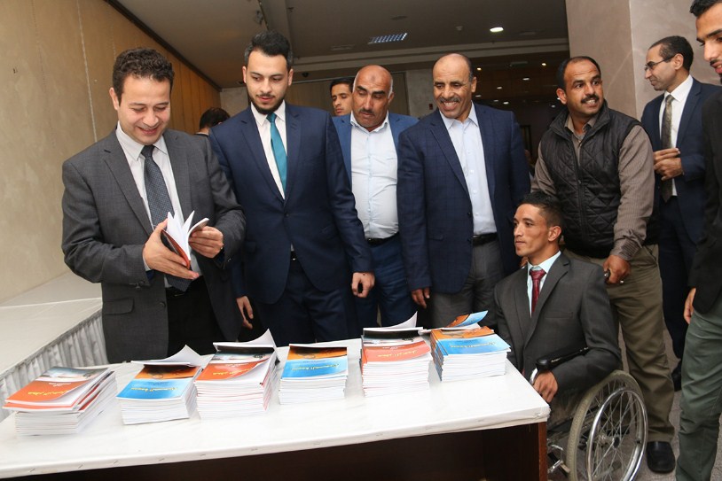 عاهد العظامات يوقع مجموعتيه القصصيتين «عطر