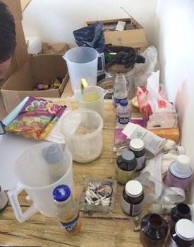 ضبط معمل يقوم بتزوير ماركات عالمية