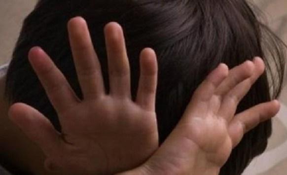 موظف مصري يغتصب طفلة بعمر 4