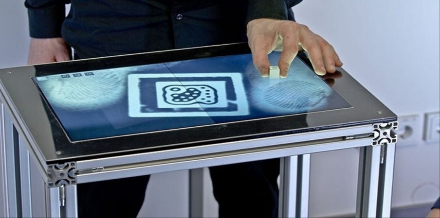 باحثون يبتكرون بصمات مخادعة تتماثل مع