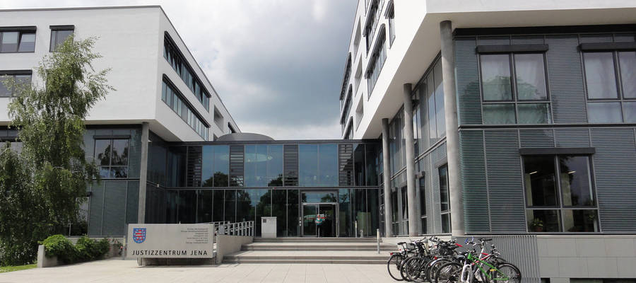 محكمة ألمانية توقف ملاحقة رجل تجسّس