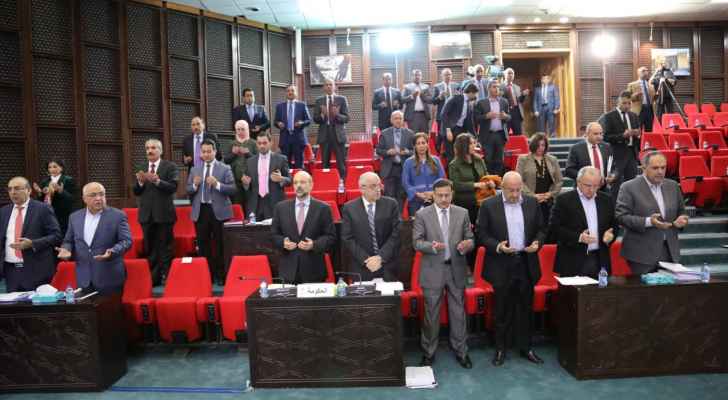 اقتراح نيابي بإطلاق اسم ’أسيد اللوزي‘