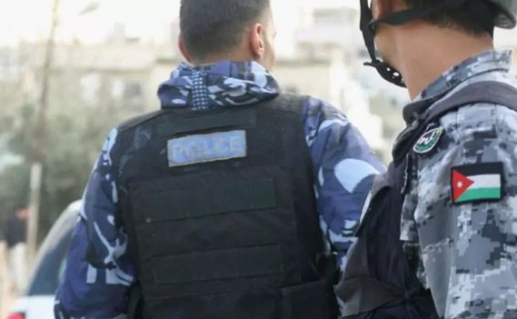 إصابة خمسة من ضباط الصف بمركز