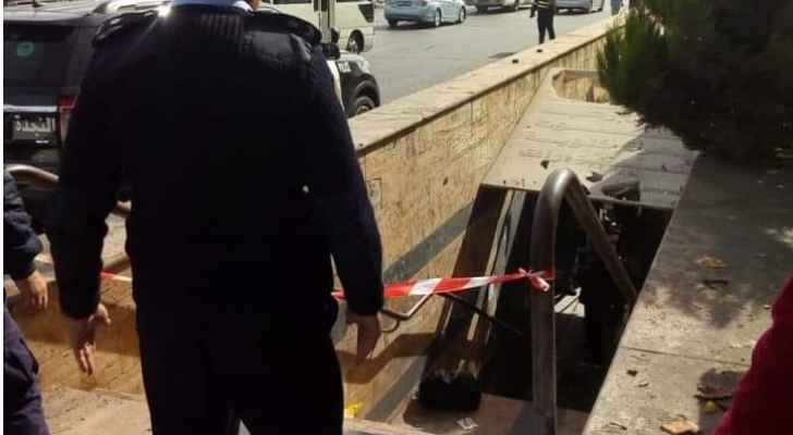 إغلاق نفق المشاة المؤدي للجامعة الأردنية